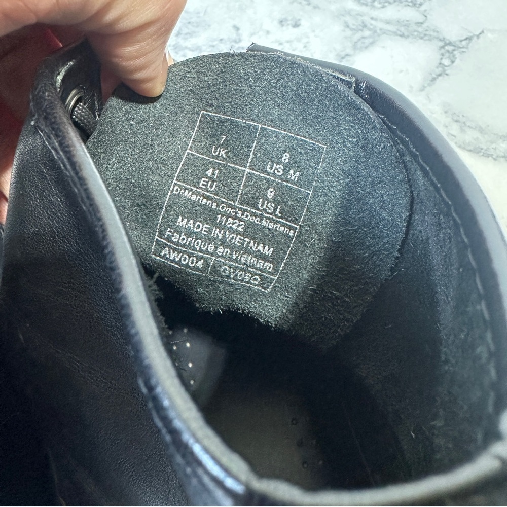 Dr. Martens 1460 black smooth leather lace up boots unisex men 8 women 9 - Picture 7 of 9